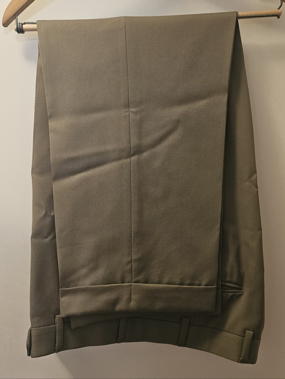 Brooks Brothers Men's 100% Wool Khaki Dress Pants with Box - Size W35/L32